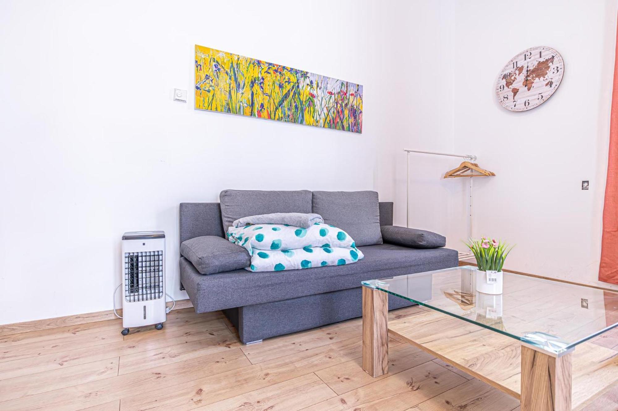 6 Min To Amusement Park - Economy Rooms In Shared Apartment Wien Exterior foto