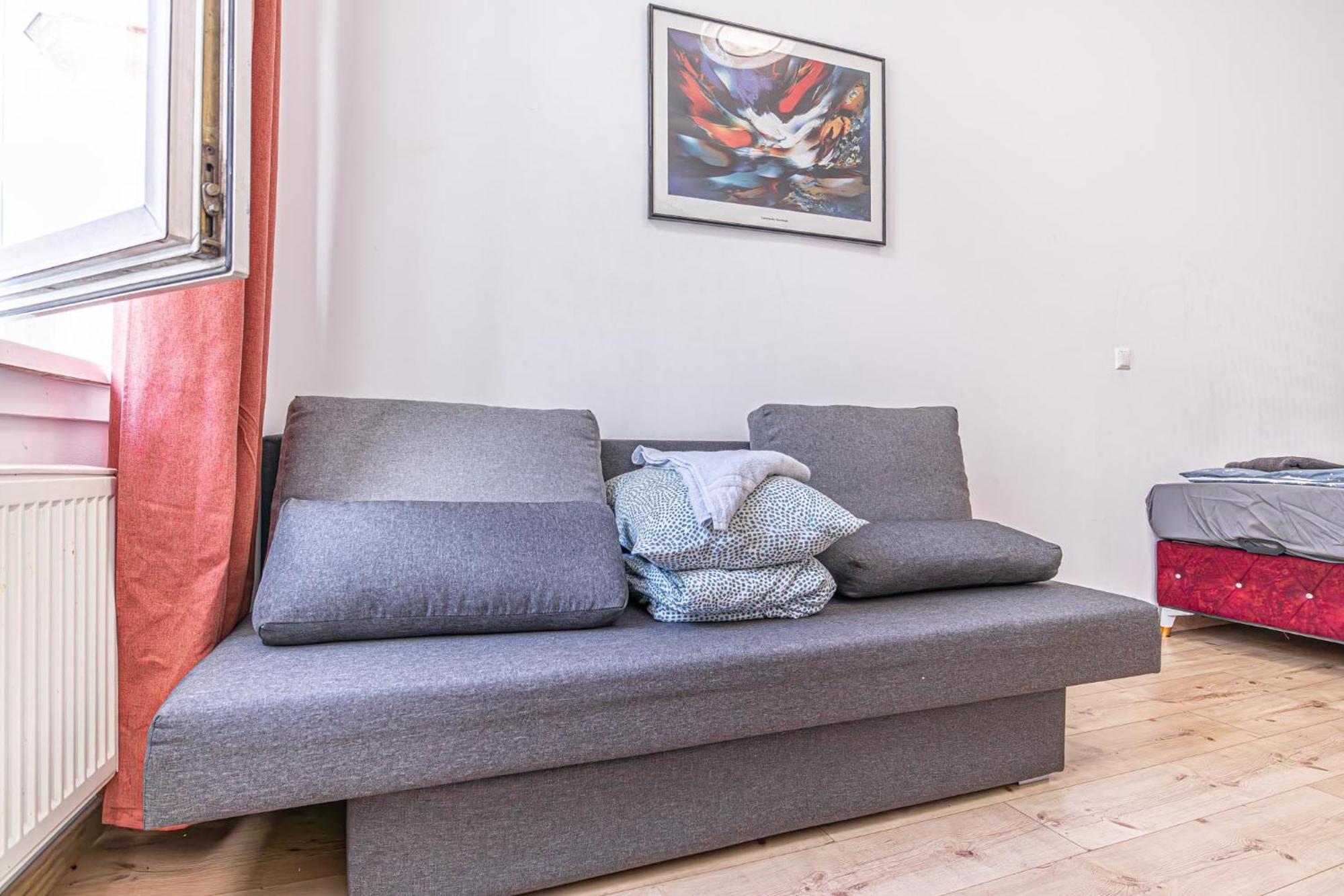 6 Min To Amusement Park - Economy Rooms In Shared Apartment Wien Exterior foto