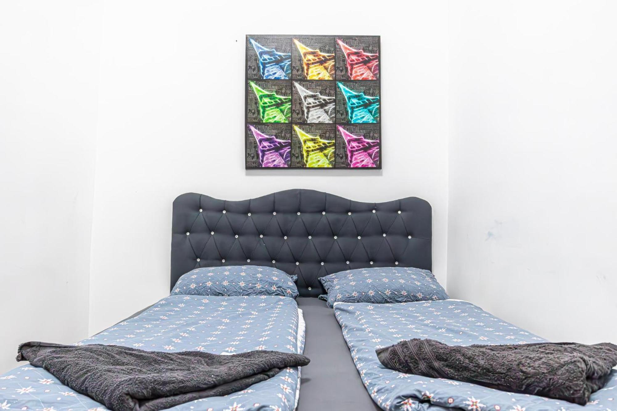 6 Min To Amusement Park - Economy Rooms In Shared Apartment Wien Exterior foto