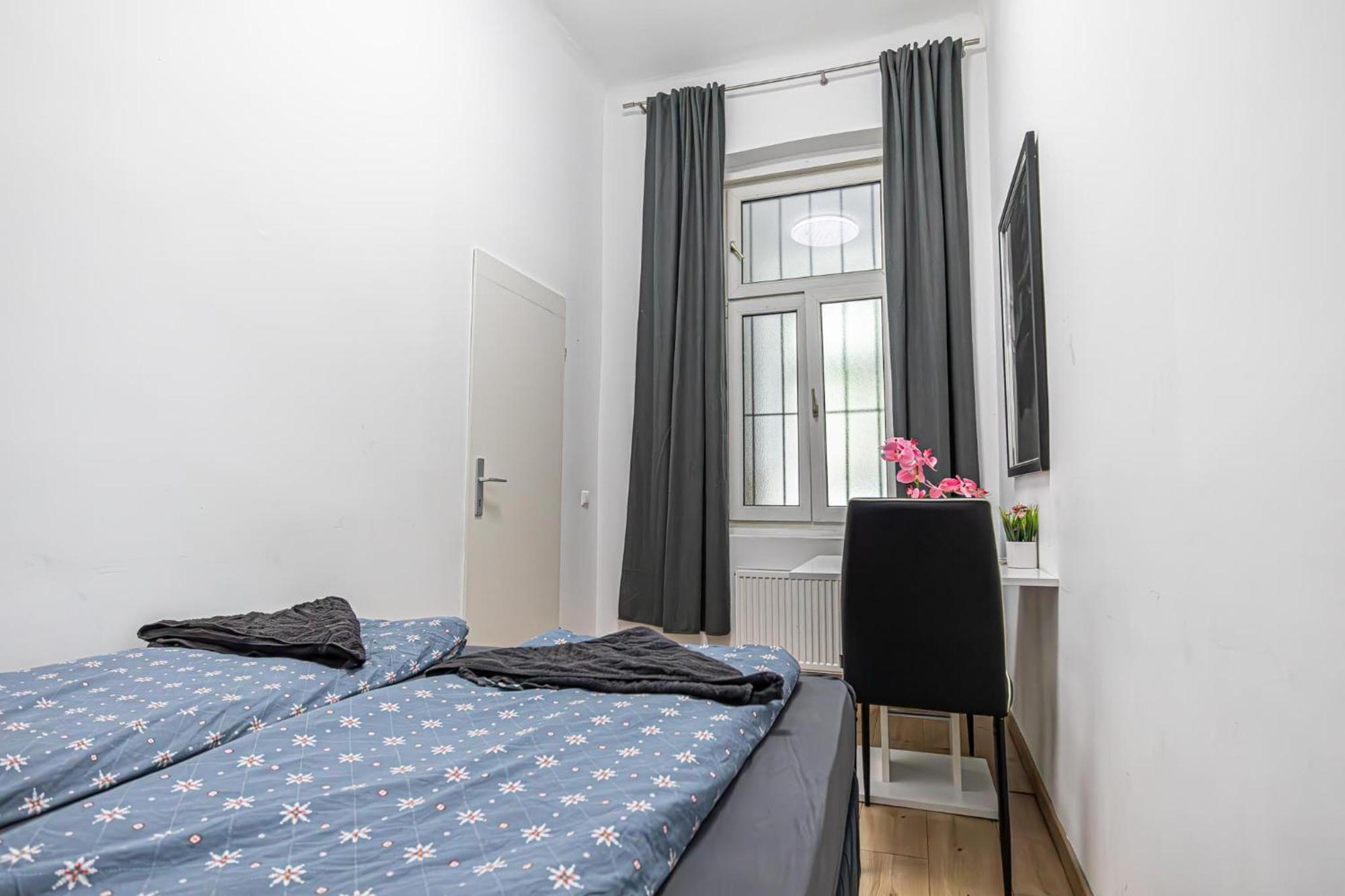 6 Min To Amusement Park - Economy Rooms In Shared Apartment Wien Exterior foto