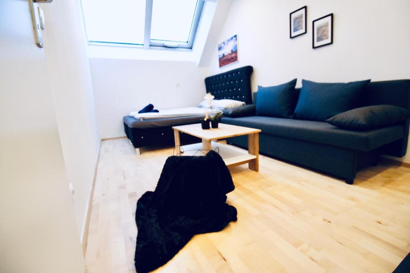 6 Min To Amusement Park - Economy Rooms In Shared Apartment Wien Exterior foto
