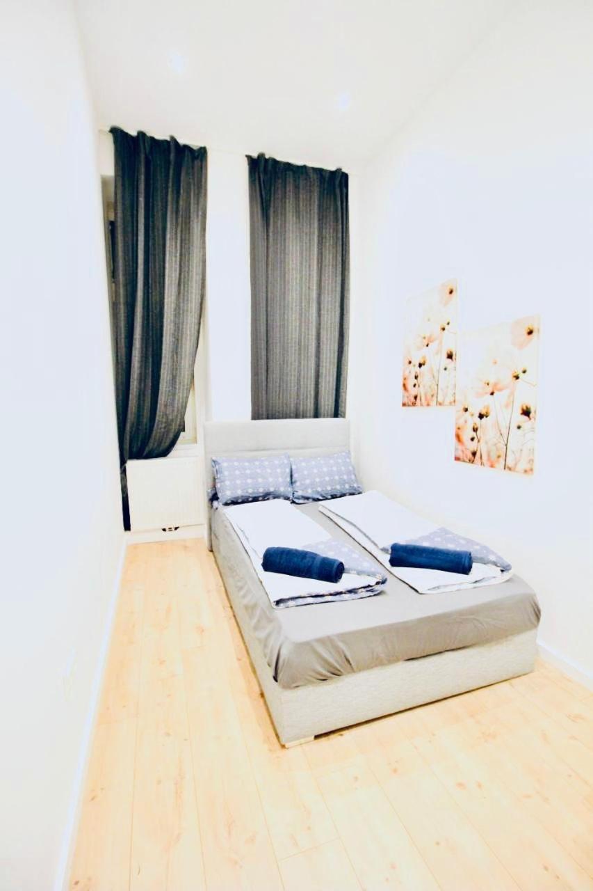 6 Min To Amusement Park - Economy Rooms In Shared Apartment Wien Exterior foto
